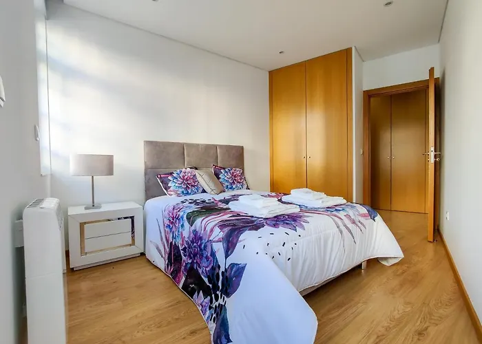 Sao Domingos - Viana Centre Apartment *